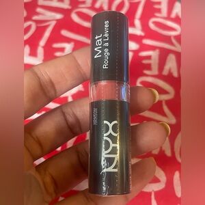 NYX Mat Lipstick - Angel